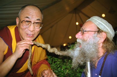 Далай Лама и музыкант Дин Эвенсон 
